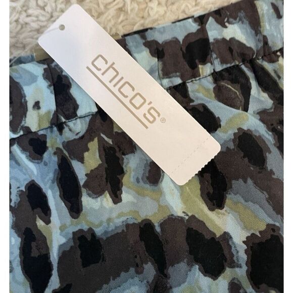 Chico’s Size 2.5 14 Drape Wide Leg Pants Animal Print Lightweight NWT $70 - Picture 3 of 12